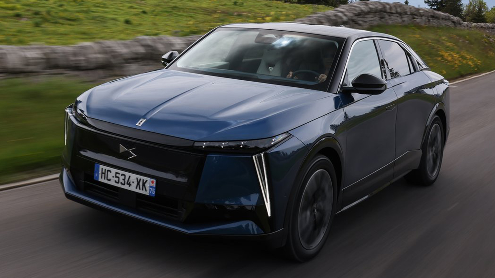 Αυτές είναι οι τιμές του DS N°8 στην Ελλάδα  